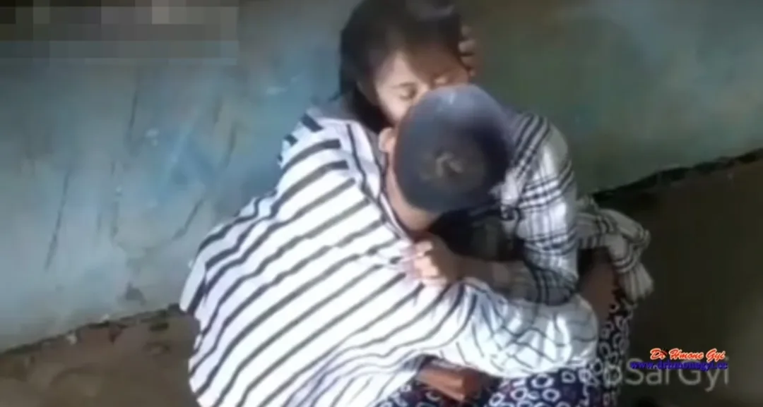 အိမ်ပျက်ကြီးထဲ TikTok ဆယ်လီကတုံး ဖူးကားခေတ်စား