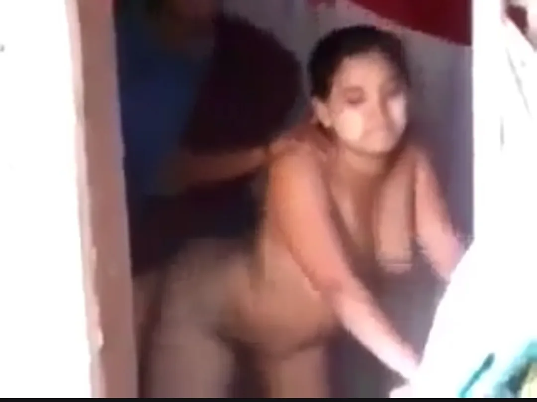 ရည်းစား မိဘတွေ အပြင်သွားတုန်း ချောကလပ်သွားကျွေး