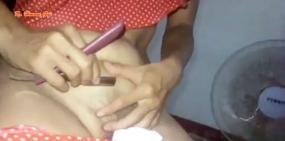 အမွှေးရိတ်ပြီး ရှယ်လုပ်တဲ့ လင်မယား