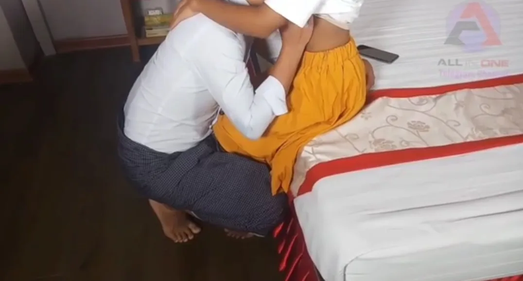 အိမ်ဘေးနားက ရည်းစား ဇာတ်လမ်းရှည် မပန်းဝေ အပိုင်း ၁