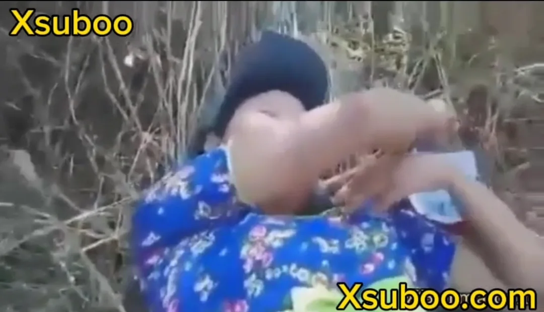 ရွာသူလေးရဲ့ အဖုတ်မဲမဲဖူးကား