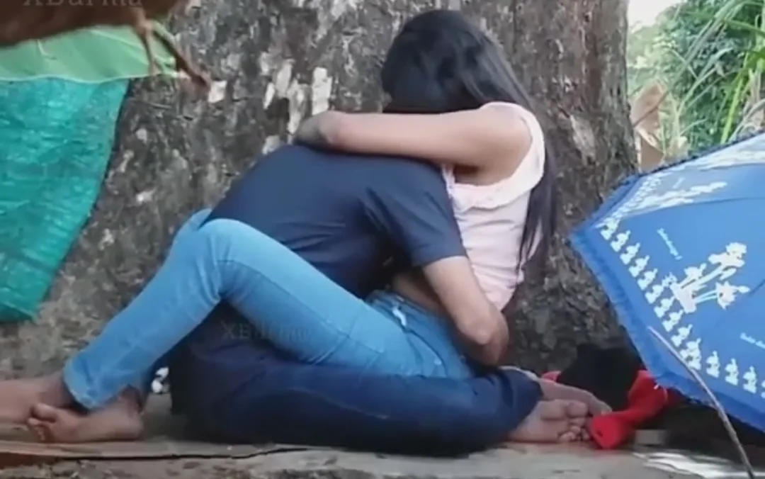 ရည်းစားကိုယ်ဝန်ရမှာကြောက်တဲ့ စားဘဲကြီး