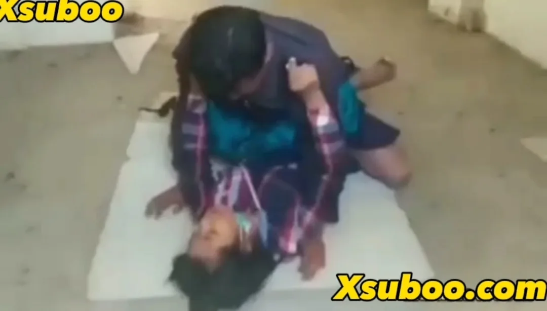 ပေါ်တင် ချောင်းရိုက်တာ မသိတဲ့ စုံတွဲ