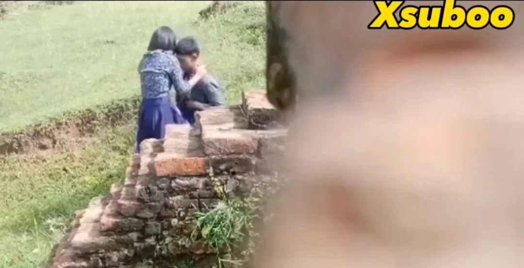 ဘုရားကျောင်းဆောင်နားက ချောင်းရိုက်