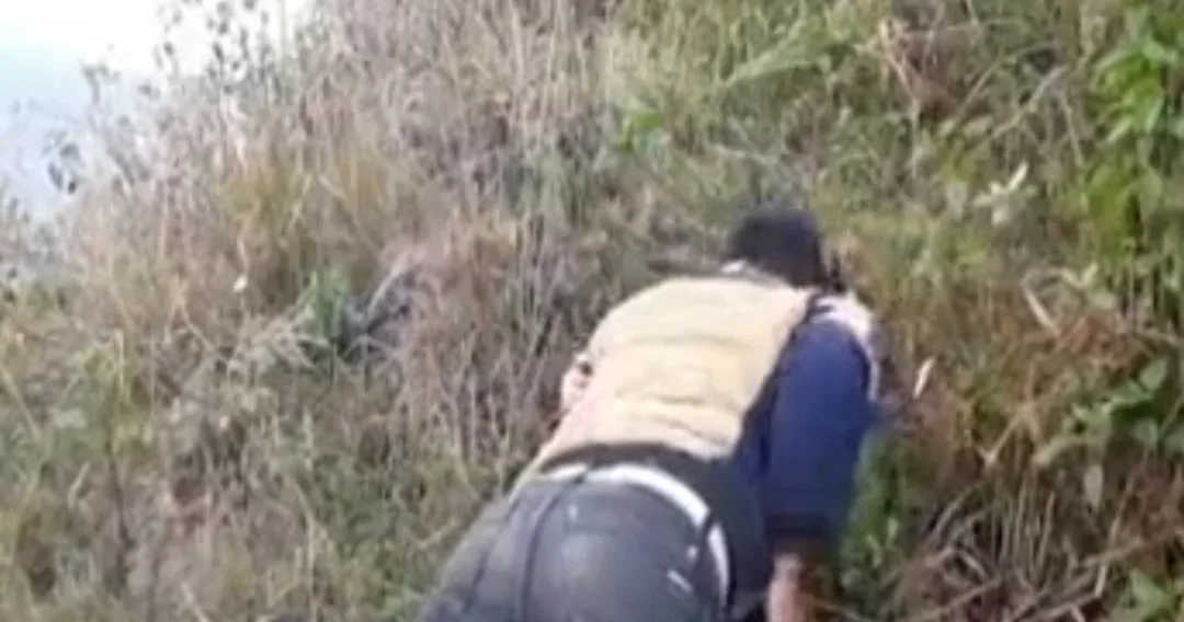 မာမူကုလား ချောင်းရိုက်တောင်ပေါ်အနေပျော်